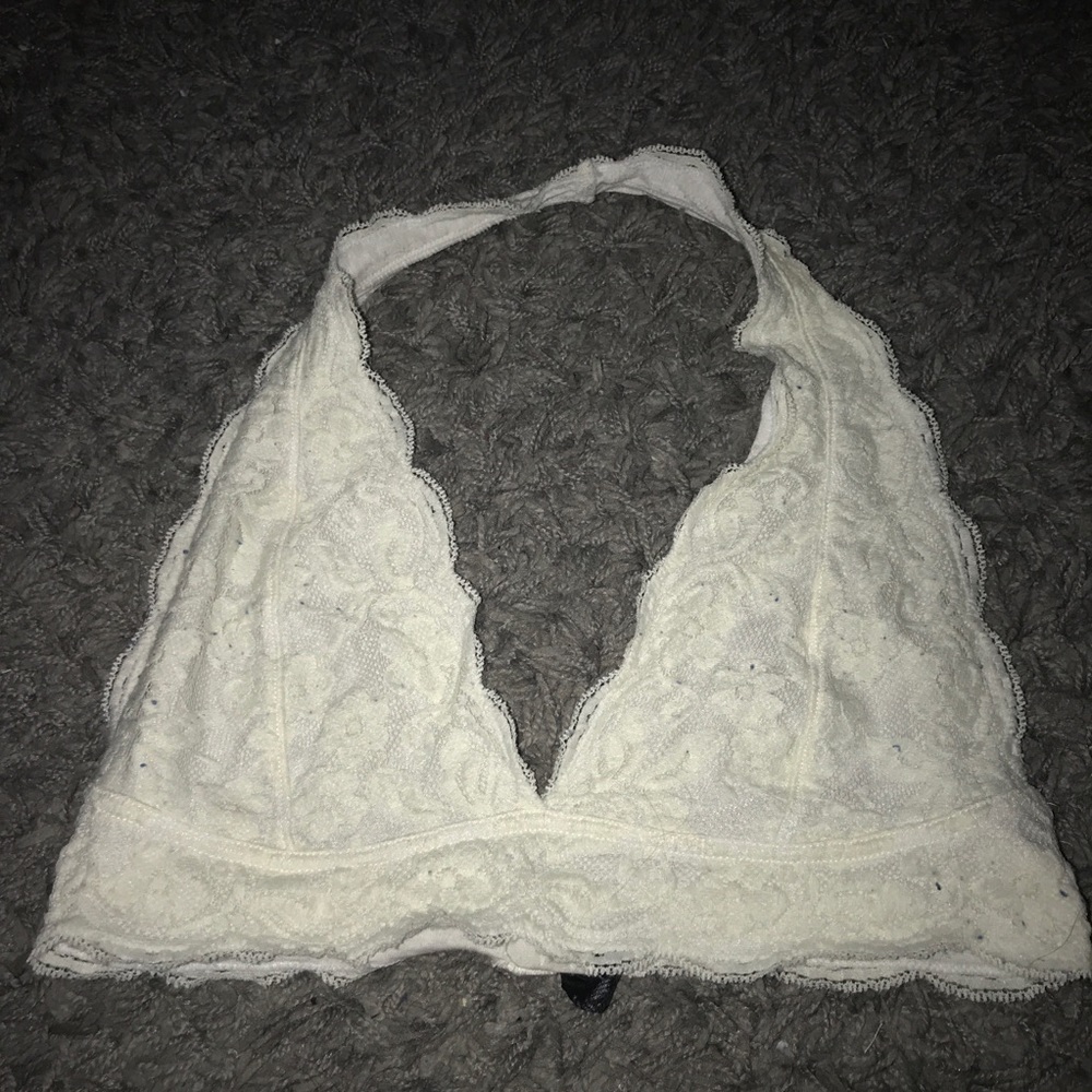 OUT FROM UNDER CREAM BRALETTE